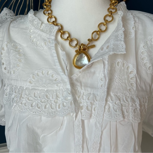 NWT Adorable White Lace Trimmed Women's Top - Large - Picture 3 of 6